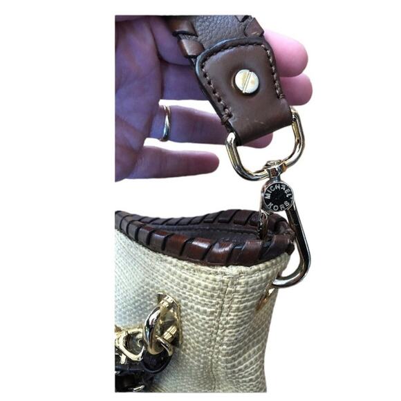 Michael Kors Bennet Straw Hobo Shoulder bag With gold accents & tassel - Picture 7 of 12